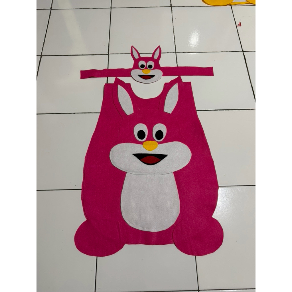 Kostum Karnaval karakter kelinci duduk anak tk-sd
