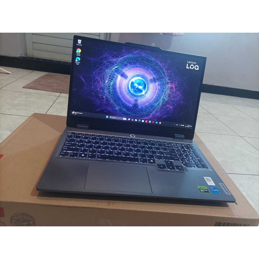 lenovo LOQ core i5 12450HX rtx 2050 100% srgb