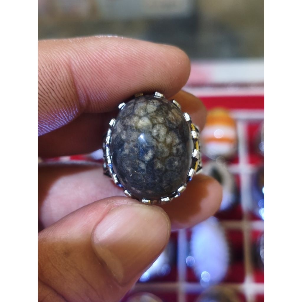 Cincin Batu Akik Teratai Hitam