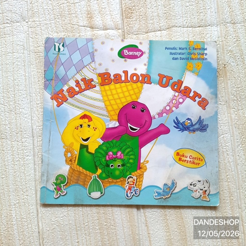 Barney Naik Balon Udara - Buku Cerita Anak Bekas Preloved