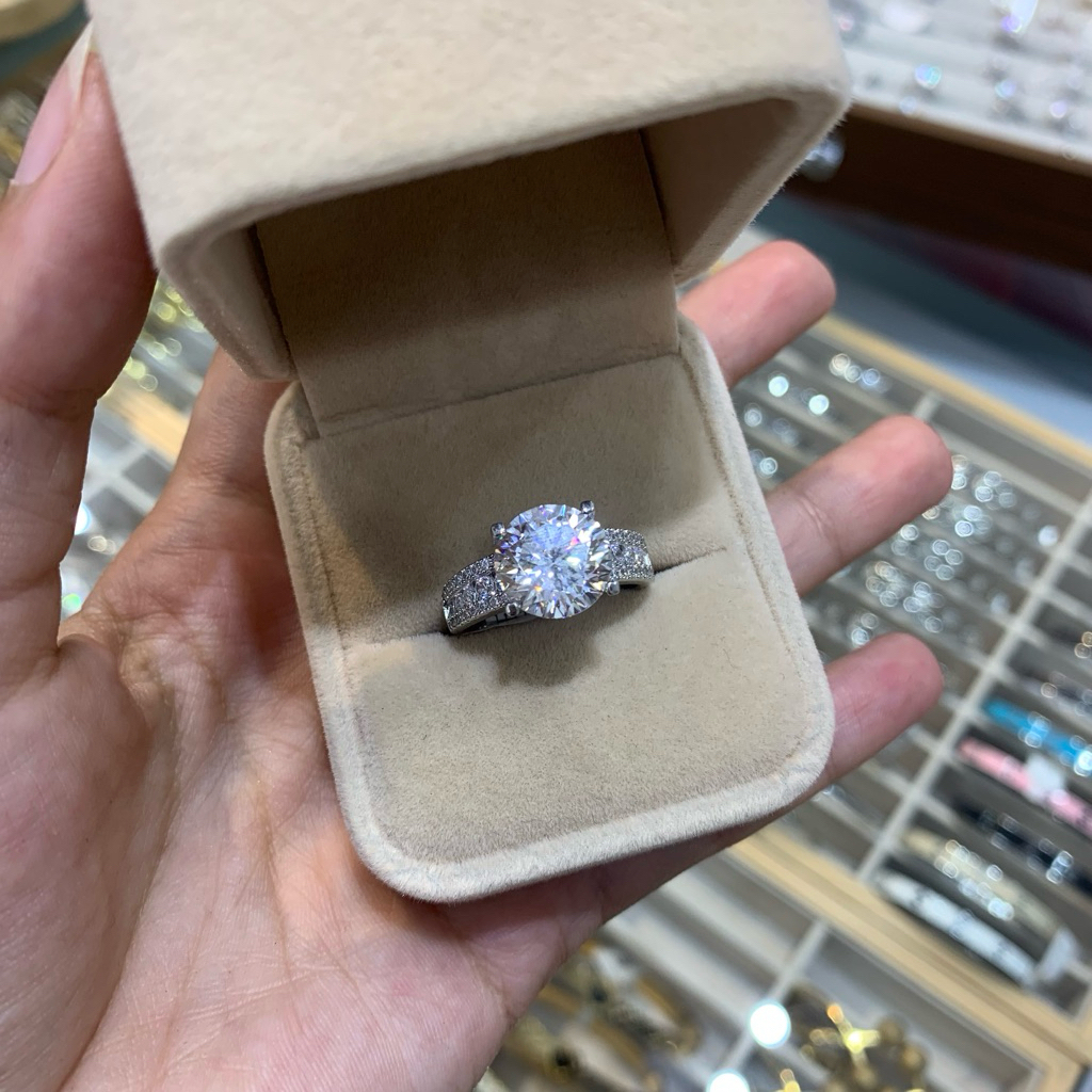Cincin Permata Putih Mossainate S925