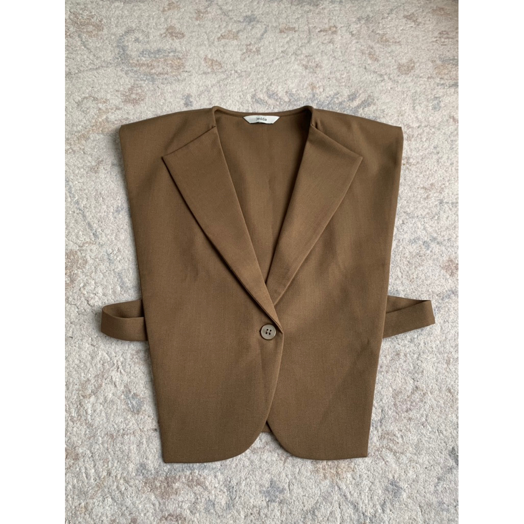 jedda vest