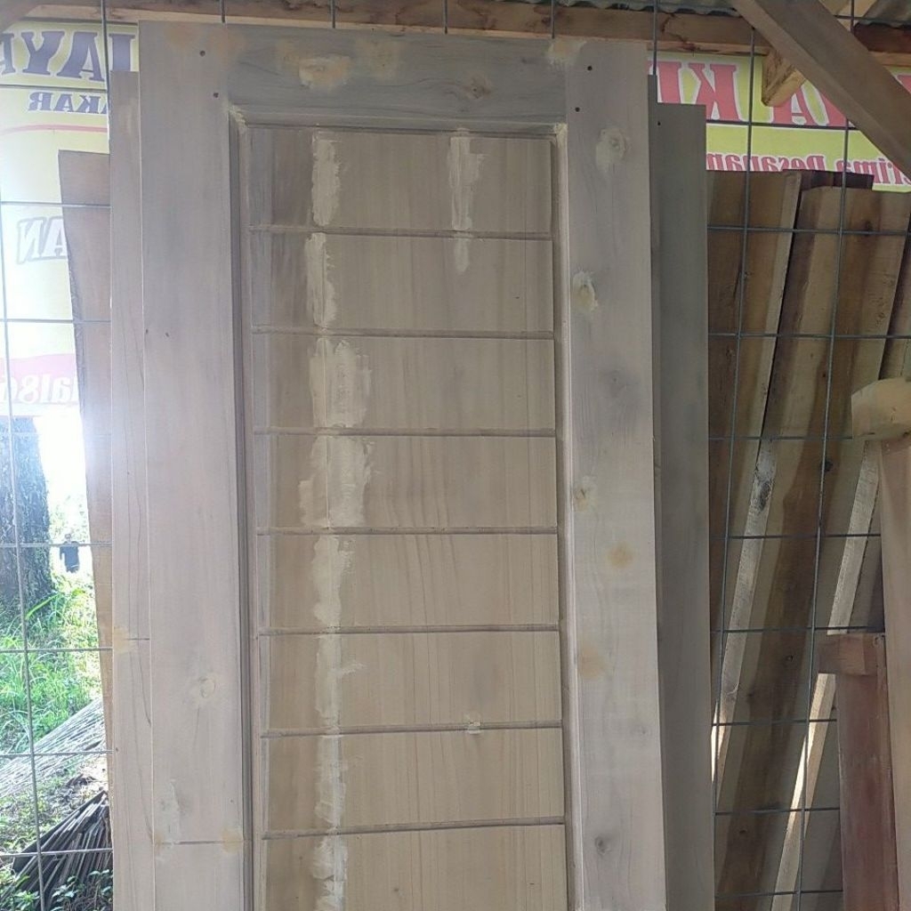 Pintu Panel Kayu Manglid/Mahoni