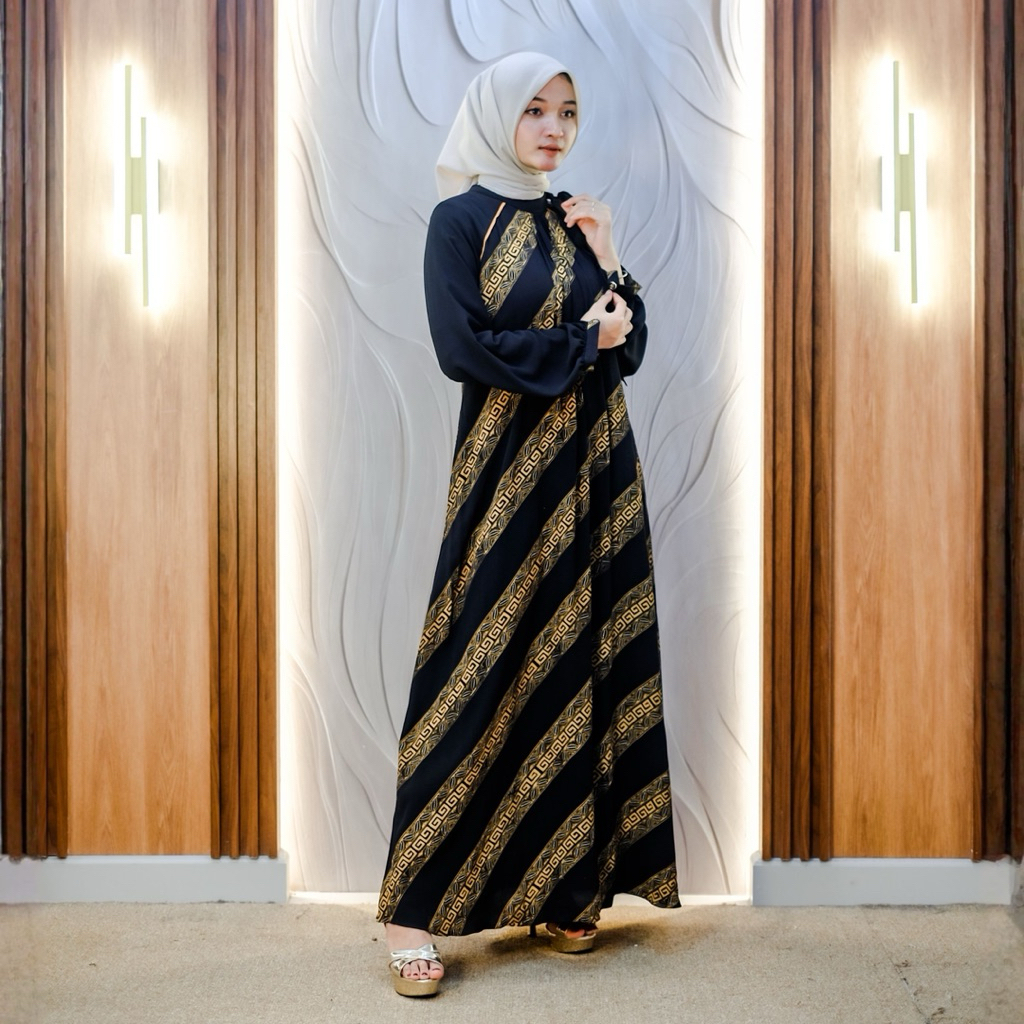 Qonita Batik | Gaun Chiara Sogan | Gaun Batik Premium