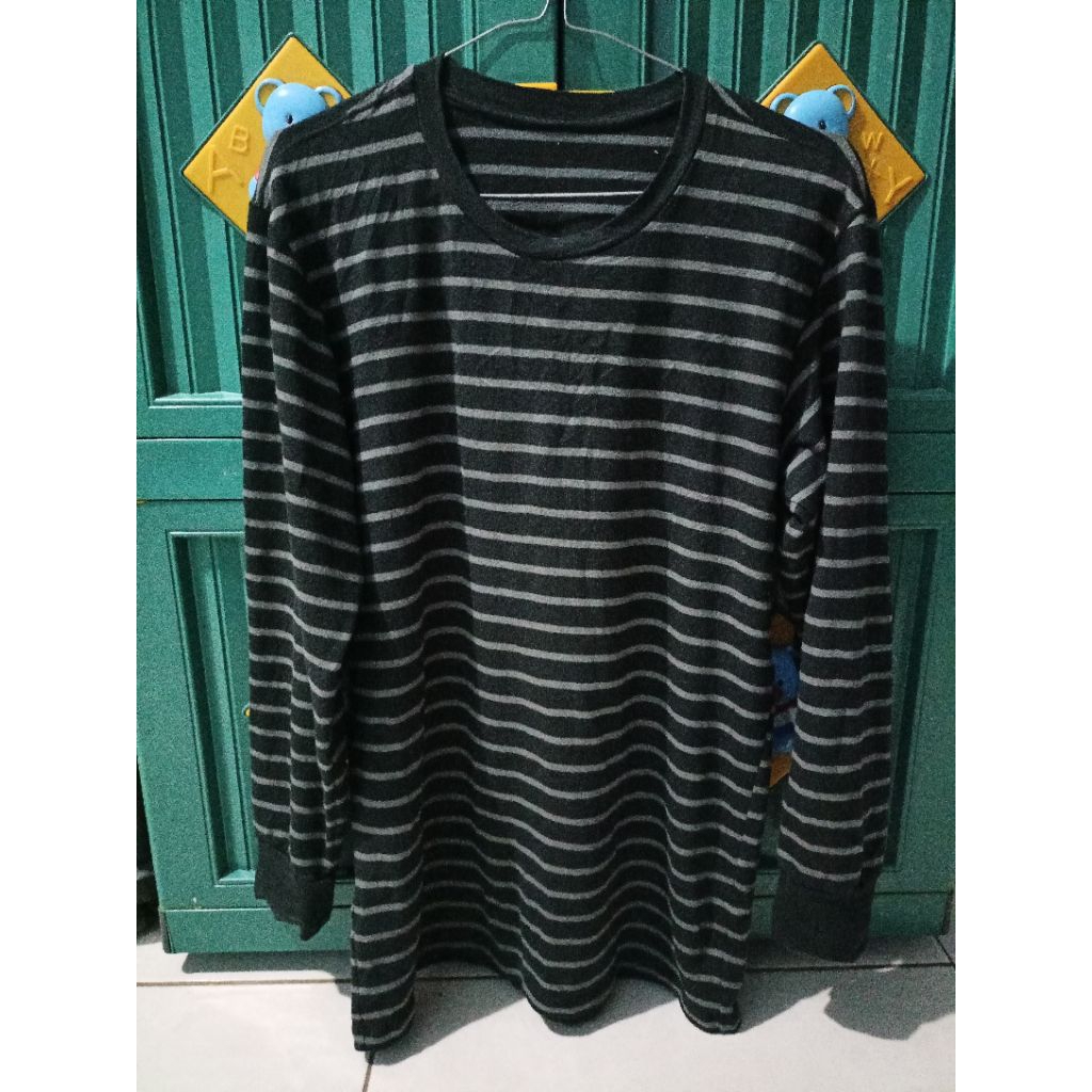T-shirt UNIQLO stripe heattech