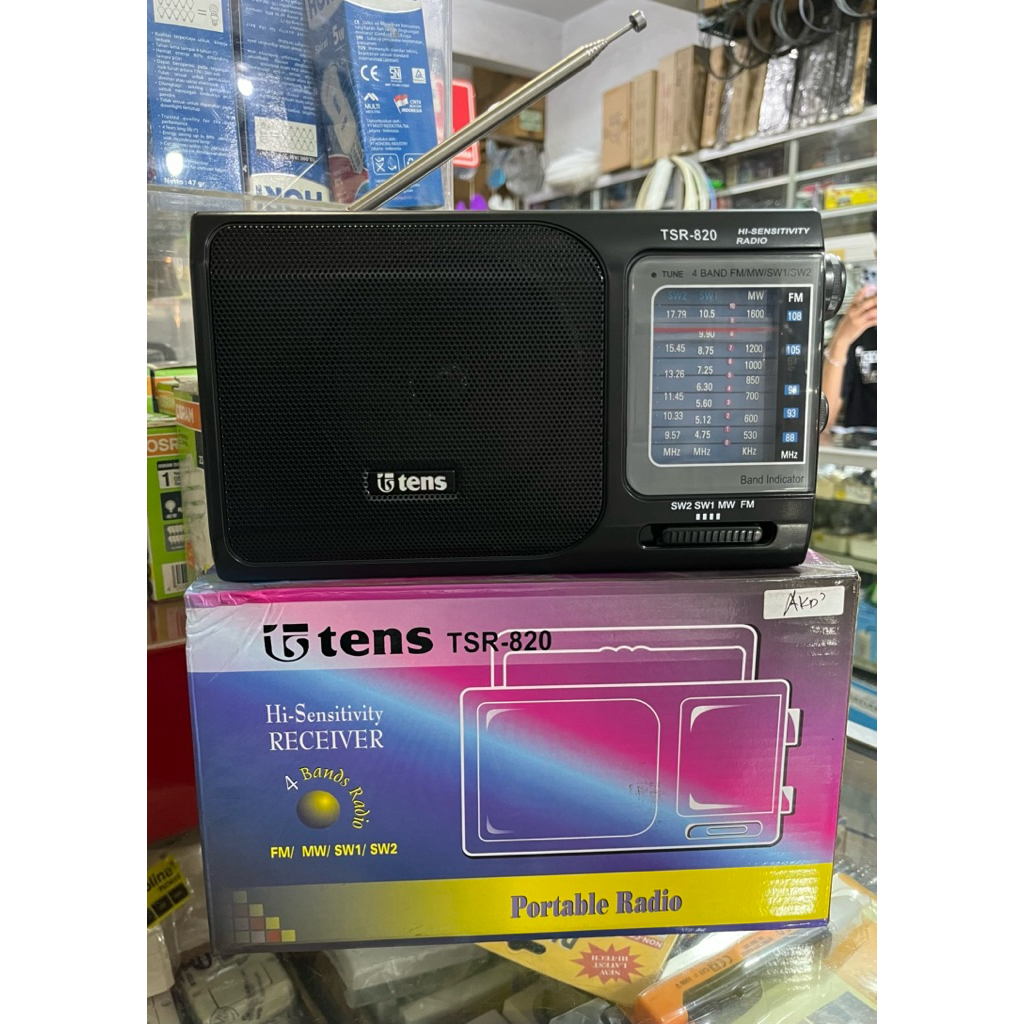 RADIO PORTABLE TENS TSR-820 FM/AM BATERAI DAN LISTRIK