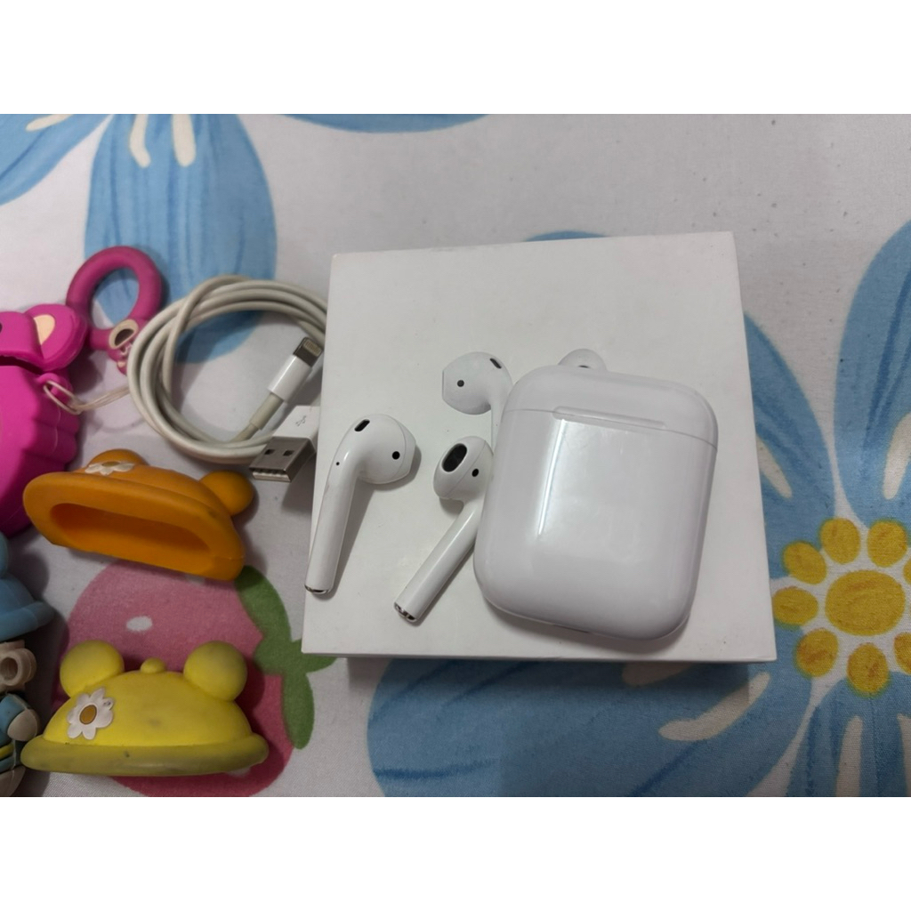 PRELOVED AIRPODS APPLE GEN 2
