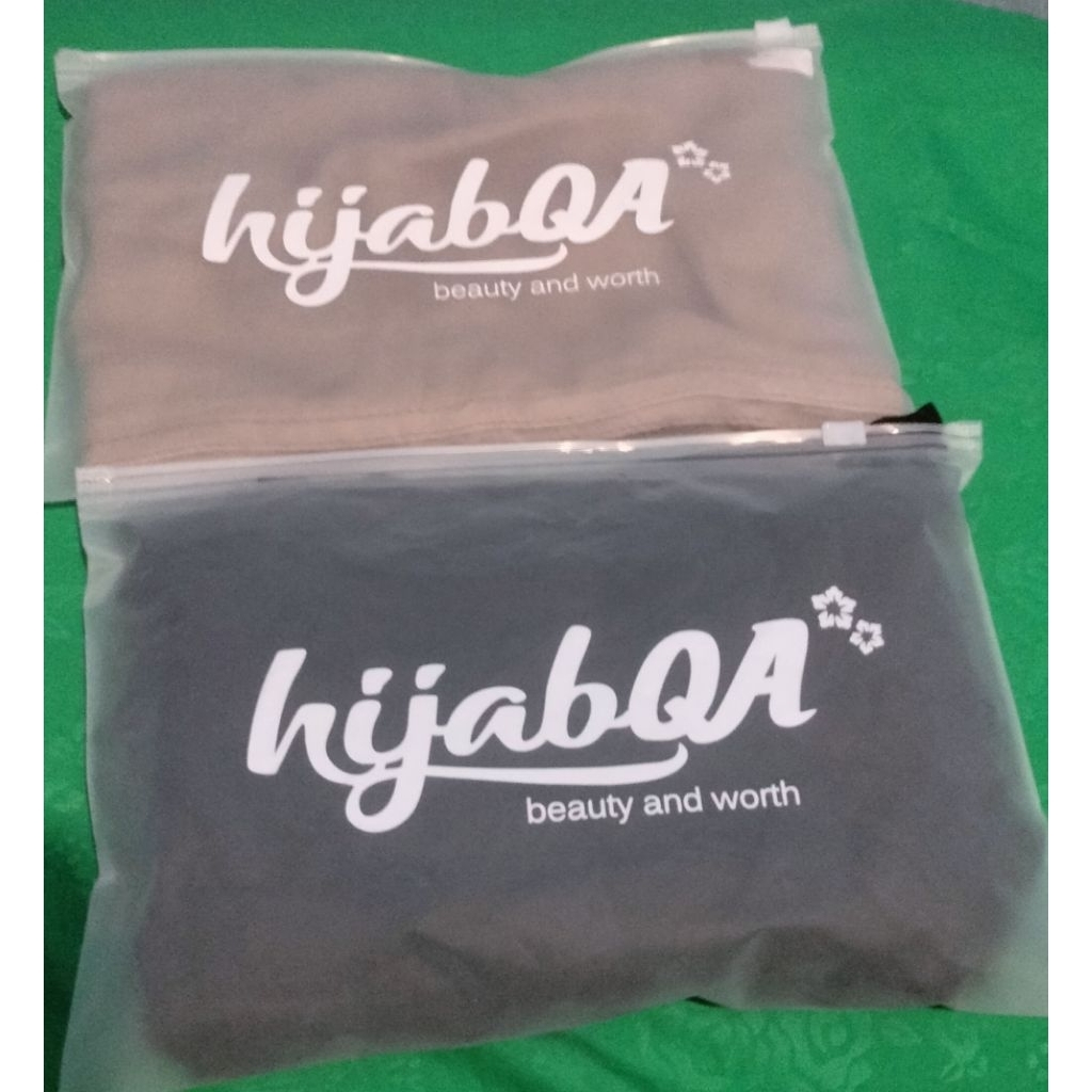 Pasminah Viscose HIJABQA (Bundling Black + Biscuit)