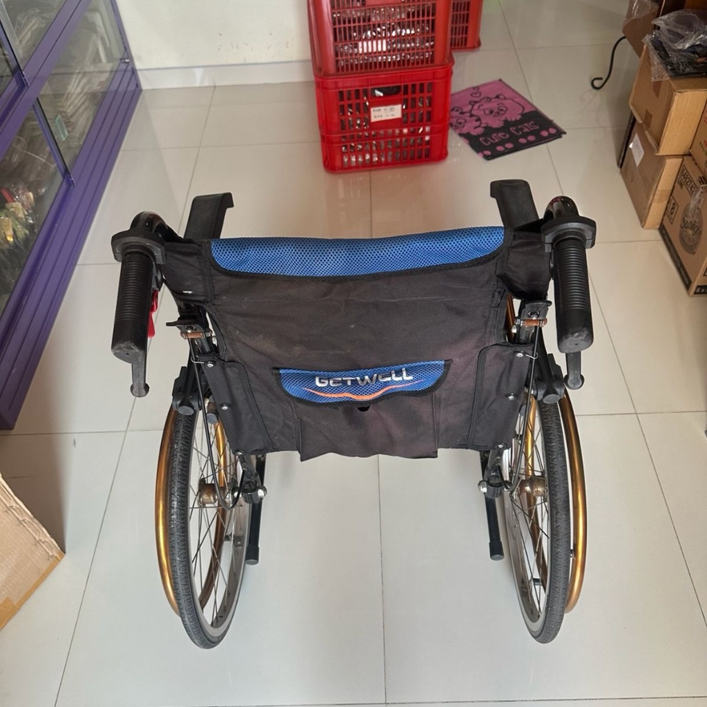 Kursi Roda Lipat Portable Traveling Kursi Roda Medis Bekas Pakai 20 inch