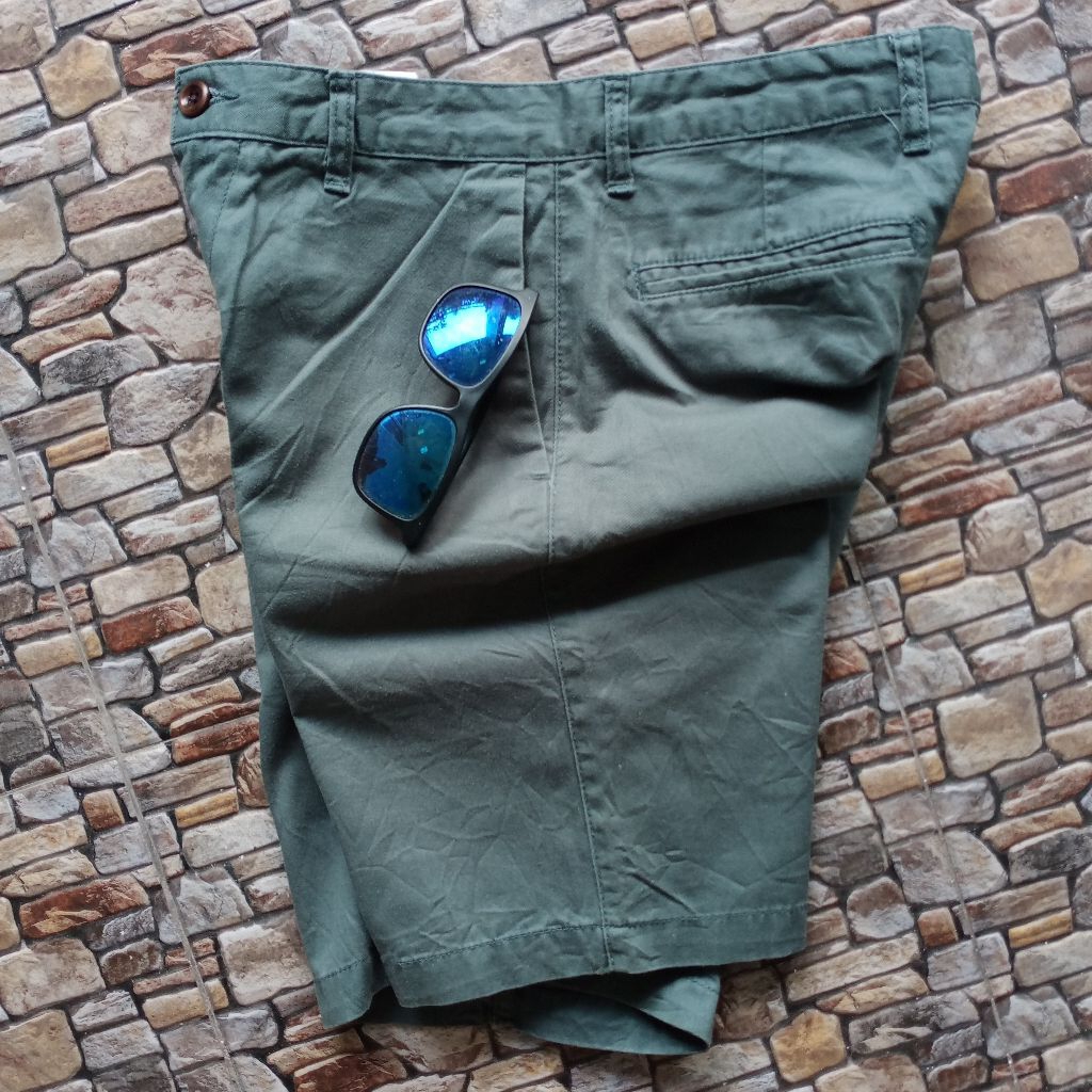 Celana pendek Chino katun pria original GIORDANO preloved
