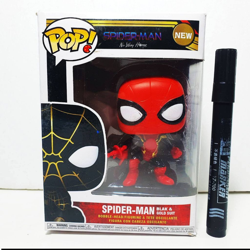 mainan action figure funko pop spiderman black and gold suit no way hometinggi sekitar 3 inch
CWqtpN