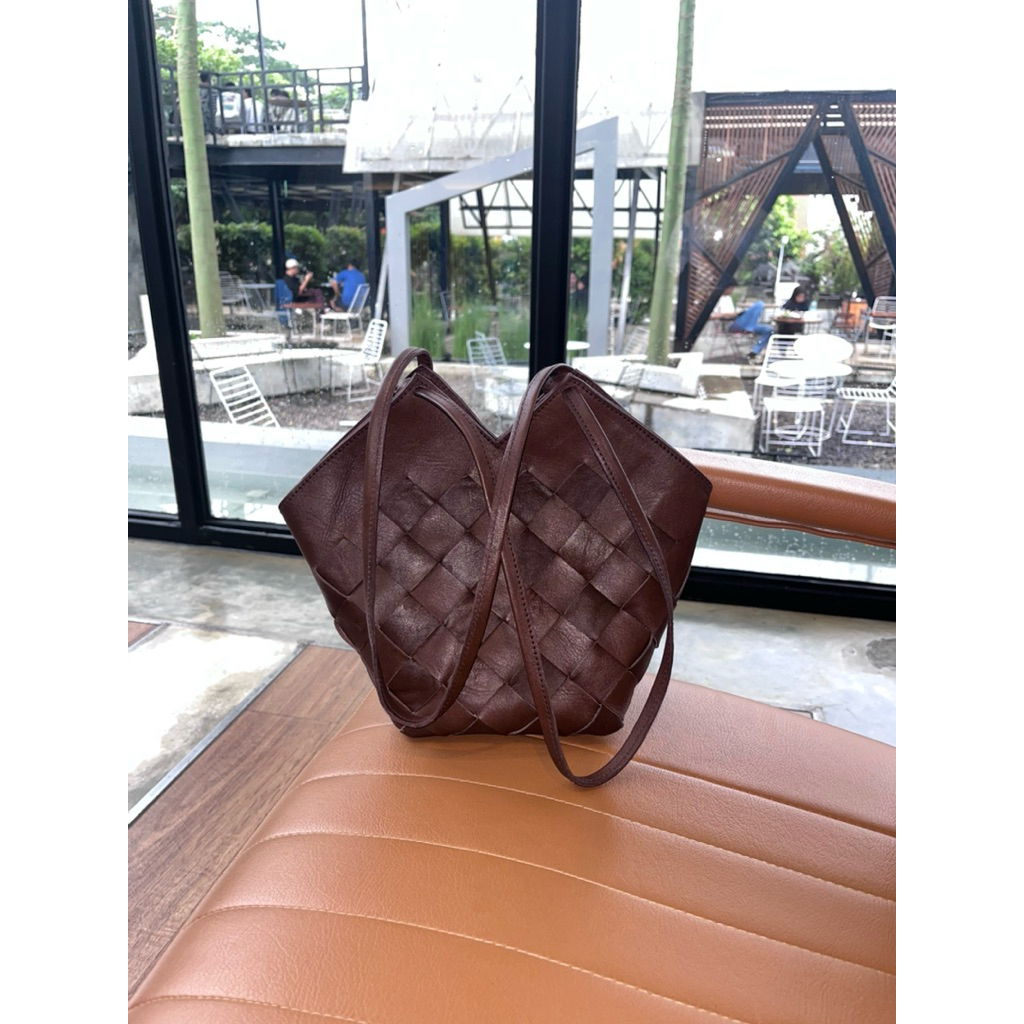 Tas anyam coklat vintage | Kulit asli coklat kopi shoulder ketek