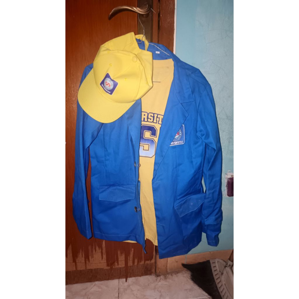 [preloved]jaket Almet, kaos dan topi BSI 3in1
