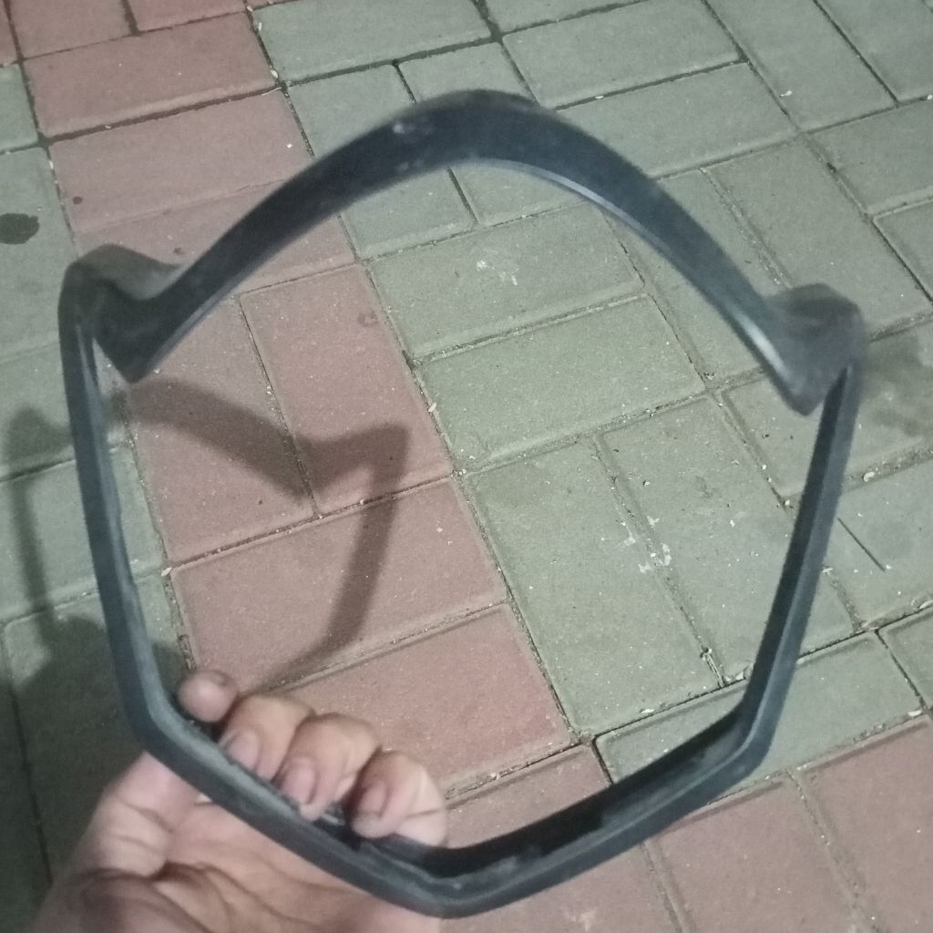 Cover list lampu depan Vixion old hitam dop original scond