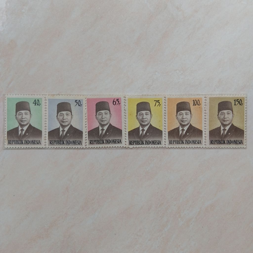 Perangko Prangko Kuno Seri Presiden Suharto Pak Harto 1974 Set Lengkap - YN3315