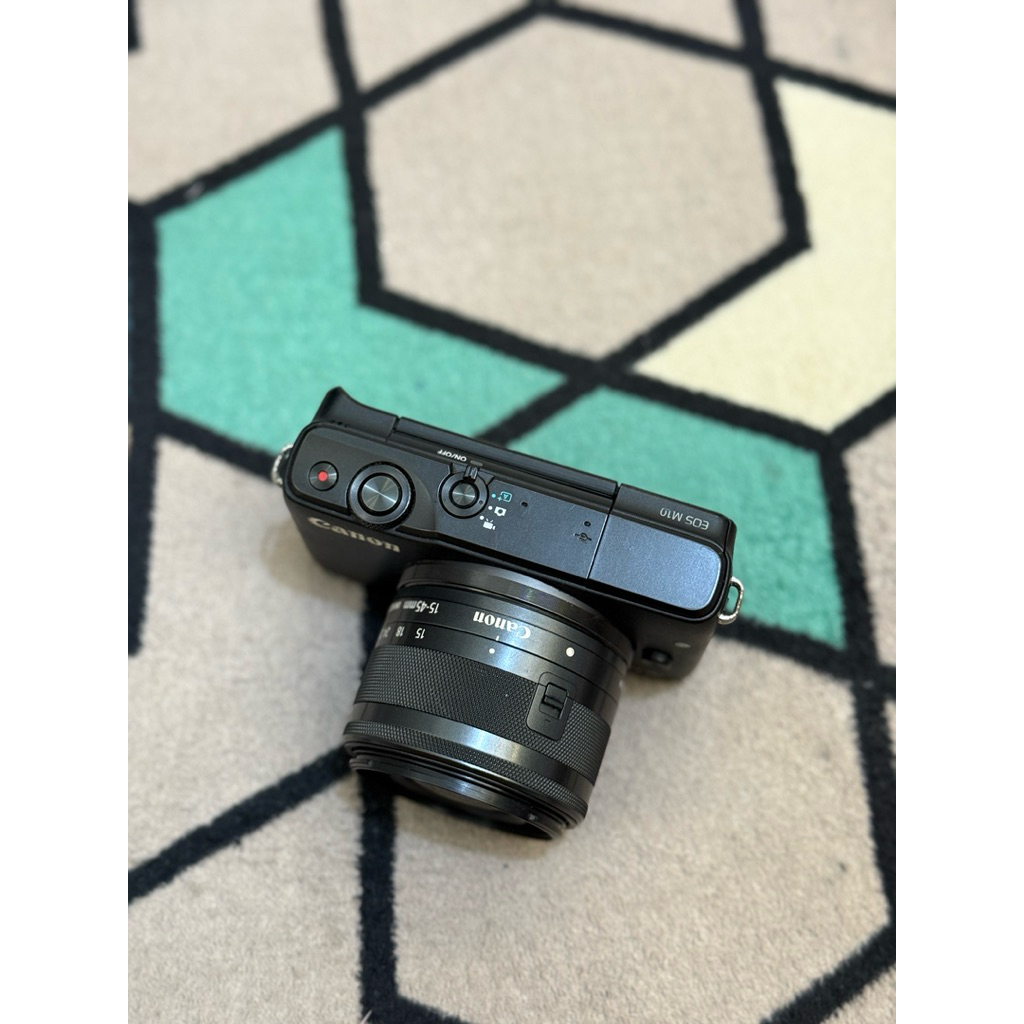 Canon Eos M10 Lensa 15-45
