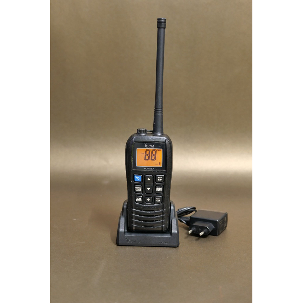 Ht icom M37 marine berkelas