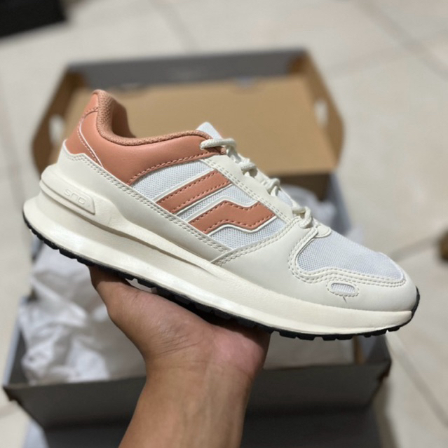 BIG SALE PIERO JOGGER 24 OFF WHITE SIZE 37 SNEAKERS RUNNING WANITA BNIB RESMI PROMO MURAH