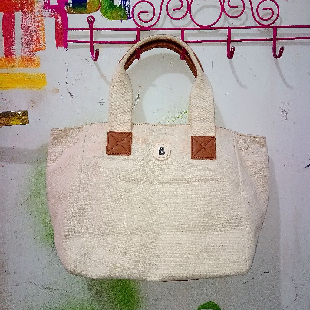 bogner shoulder bag