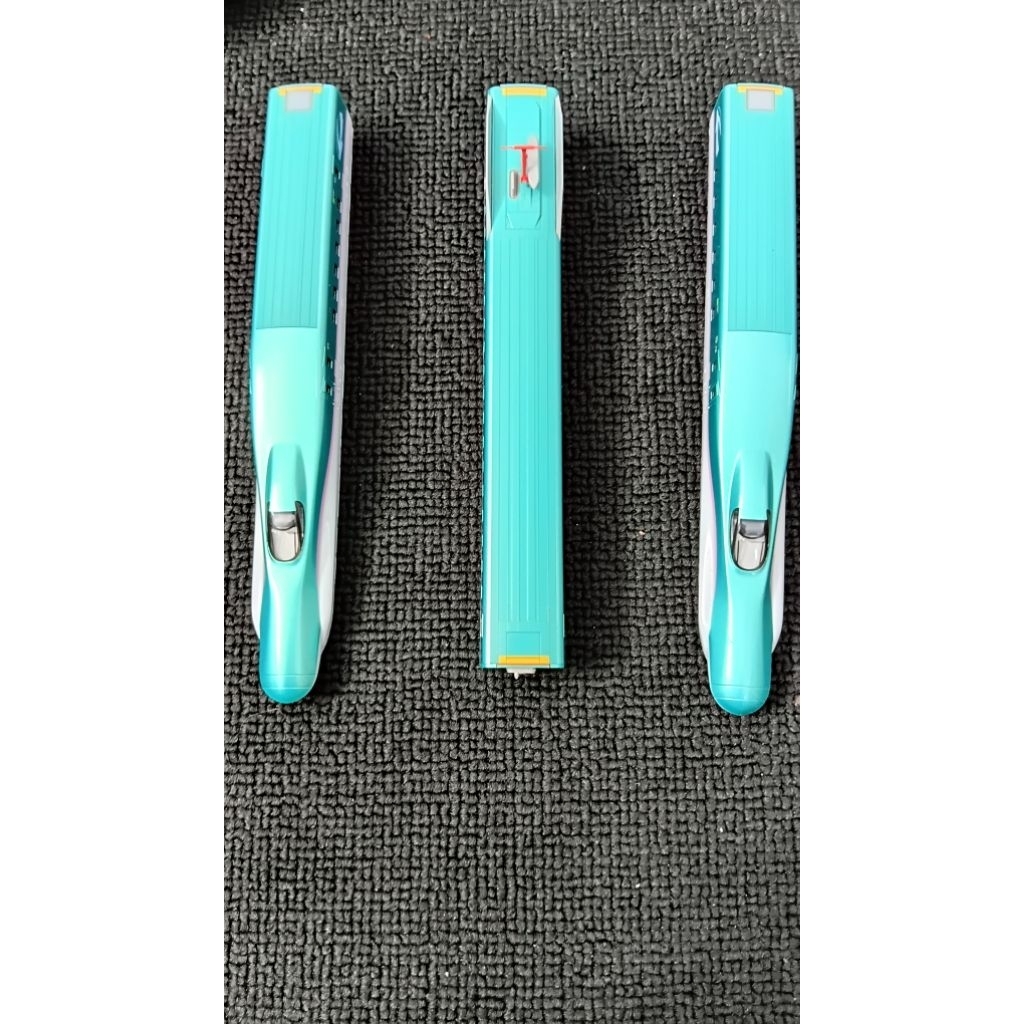 KATO TRAIN NSCALE SHINKANSEN E5 HAYABUSA 3 Kereta + 4 TRACK KATO LURUS 248