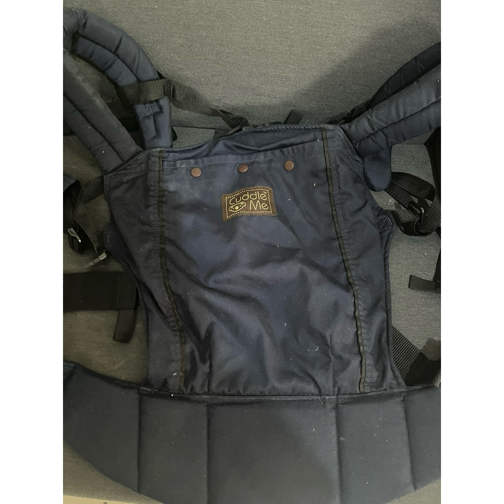 PRELOVED GENDONGAN CUDDLE ME