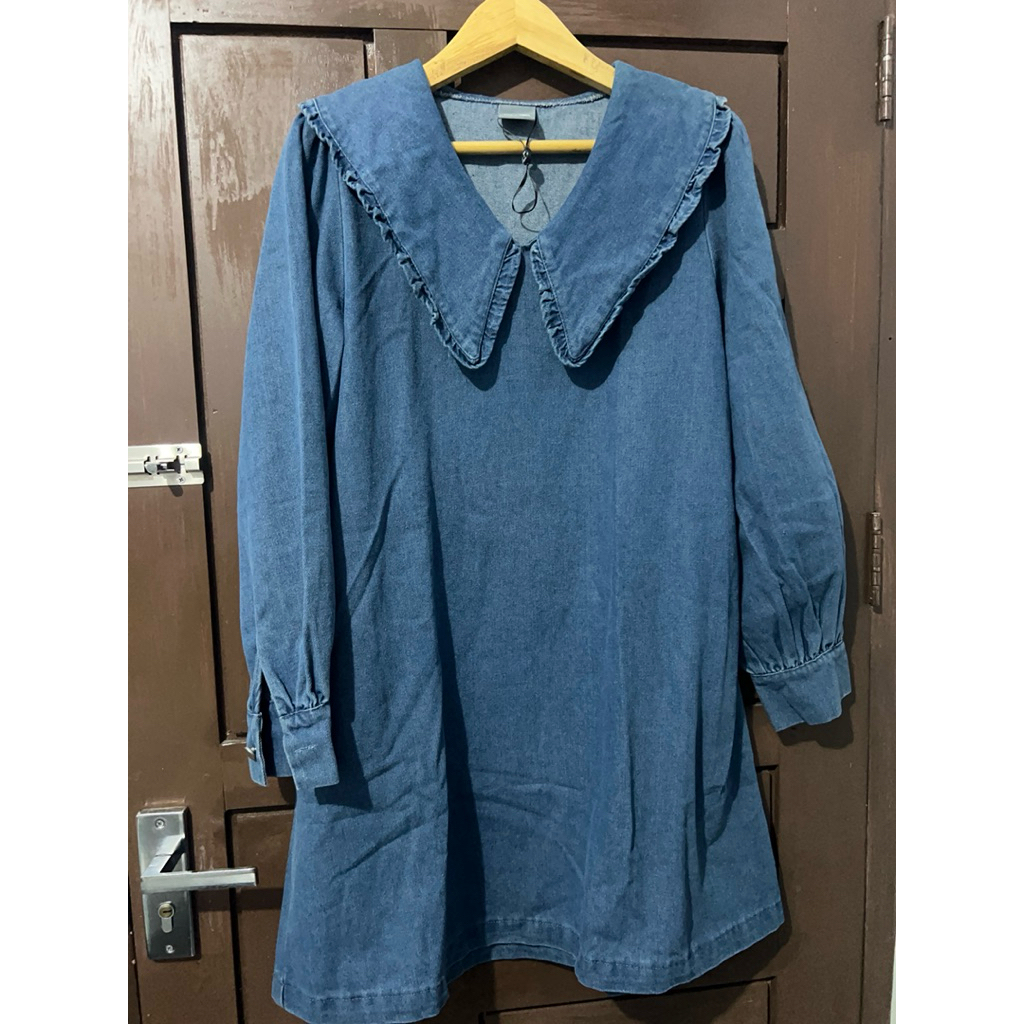 Dress wnita Denim Kerah Sailor This Is April x Enzy Storia Dress Denim Wanita Terbaru 004