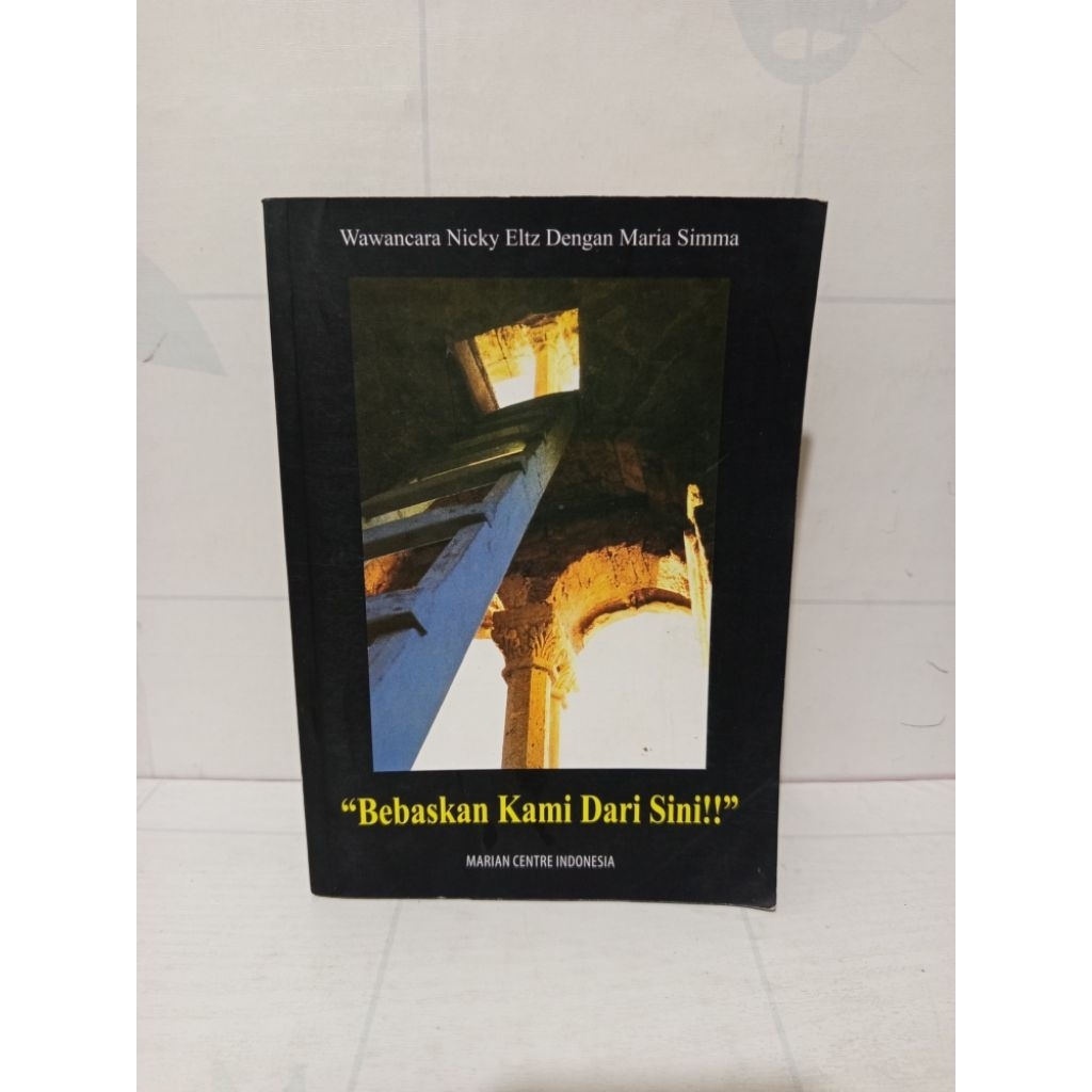 Buku Bebaskan Kami Dari Sini MCI