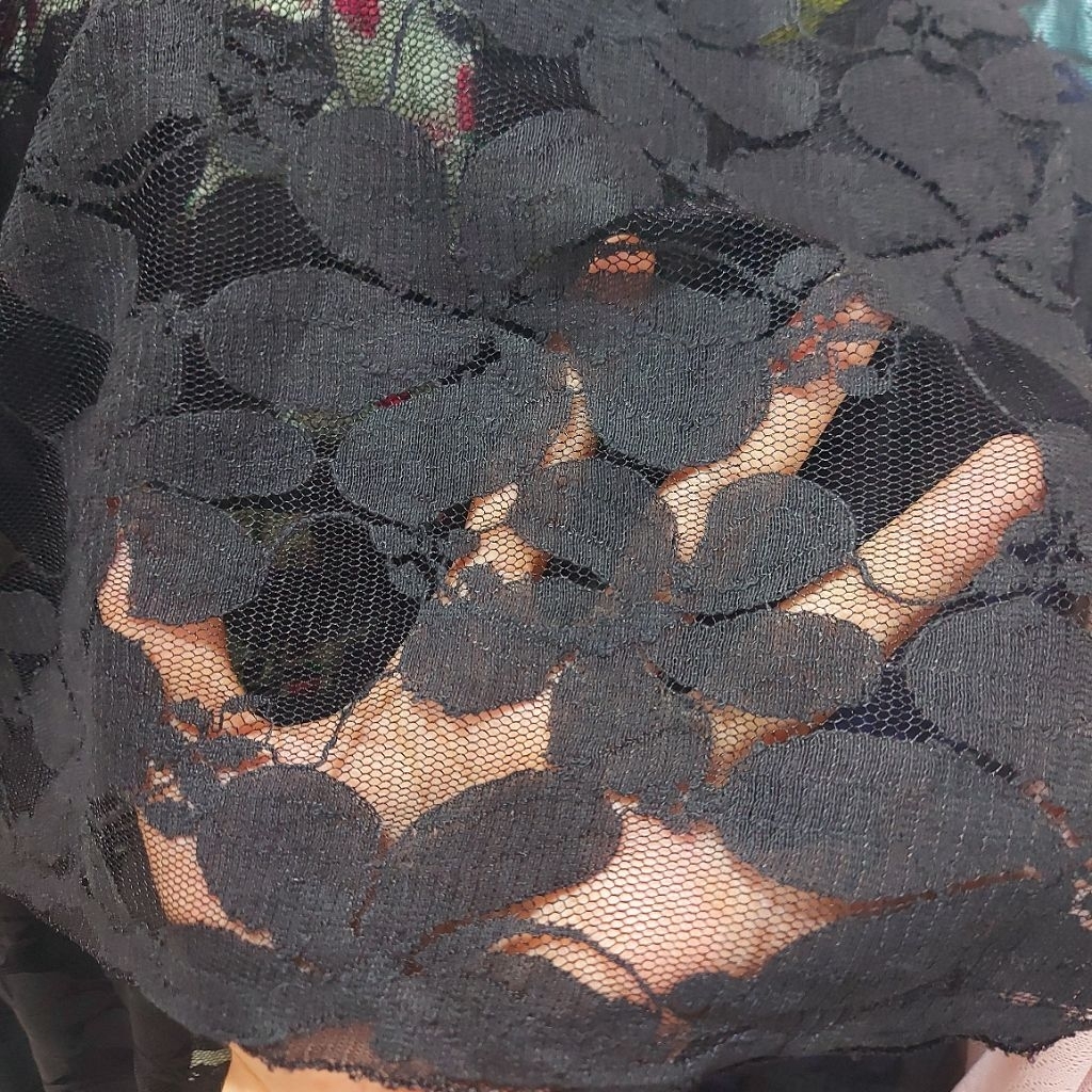 kain brokat rajut  - kain brokat luxury  - kain brokat meteran  - kain brokat motif elegan ( hitam)