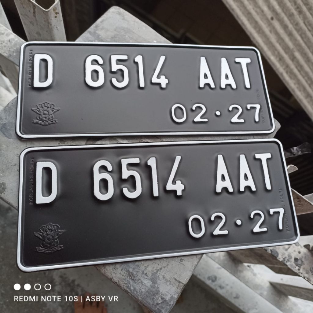 custom plat nomor motor standar,harga buat satuan/sebelah (1 biji),ada logo.