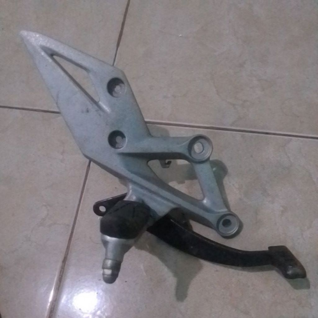 Postep Kanan Depan CBR 150 Th 2017 ORIGINAL COPOTAN