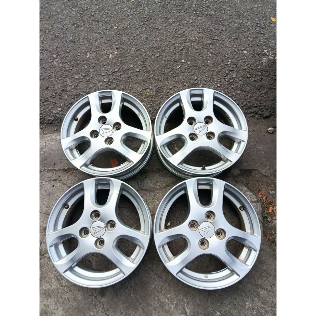 Velg Mobil OEM Daihatsu Ayla Tipe M R14 Pcd 4x100