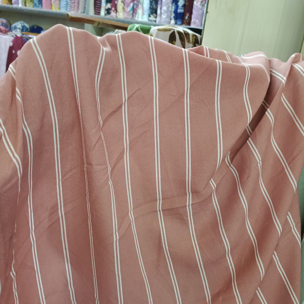 kain bahan wolpeach premium - kain wolfis motif stripe - kain wolpis meteran - kain wolfis motif sal