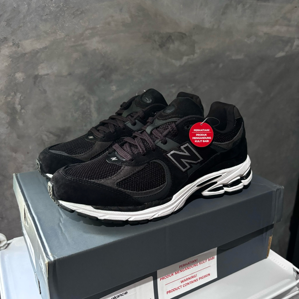 New Balance 2002R Black White