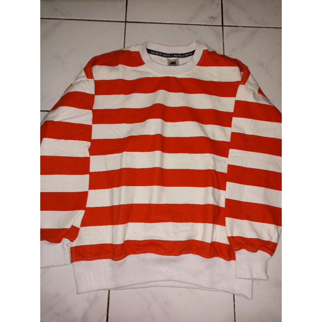 crewneck house of smith salur merah putih