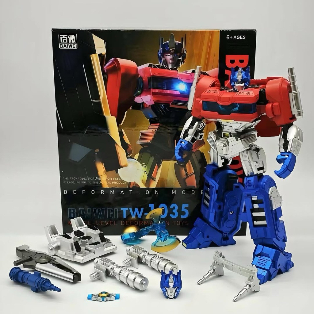Optimus Prime Transformers One BAIWEI TW-1035 Orion Pax