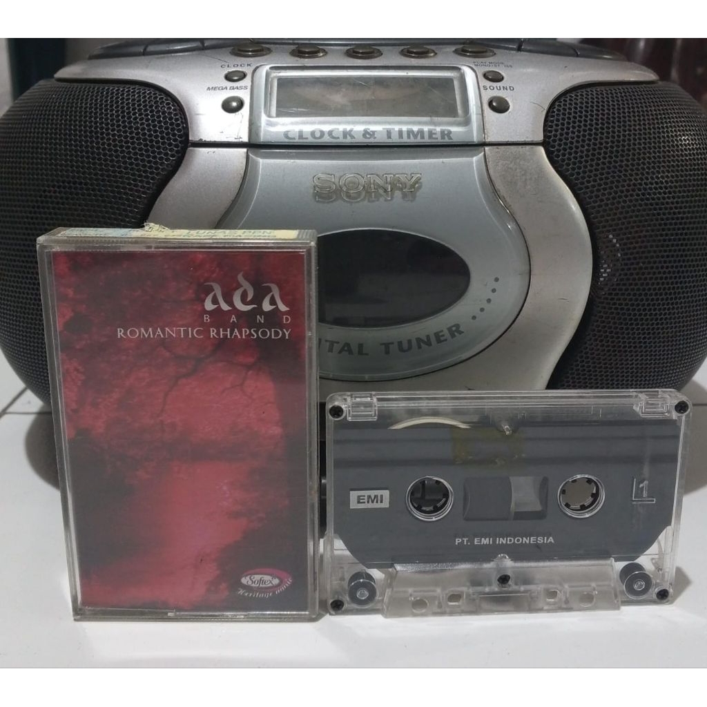 Kaset Pita Ada Band - Romantic Rhapsody