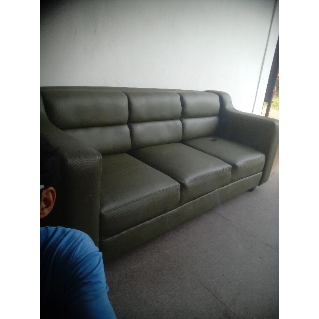 Servis Kulit Sofa bergaransi