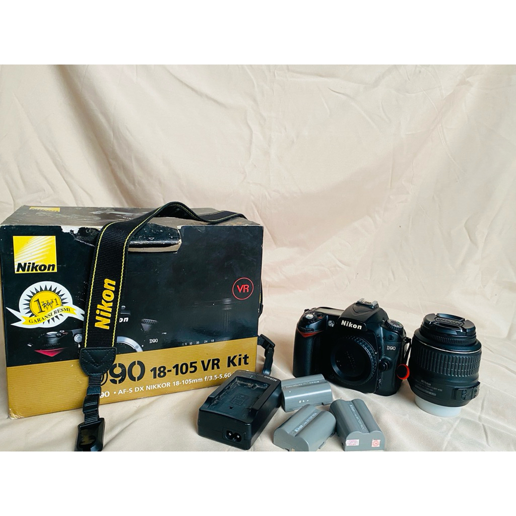 NIKON D90 FULLSET + LENSA KIT 18-55