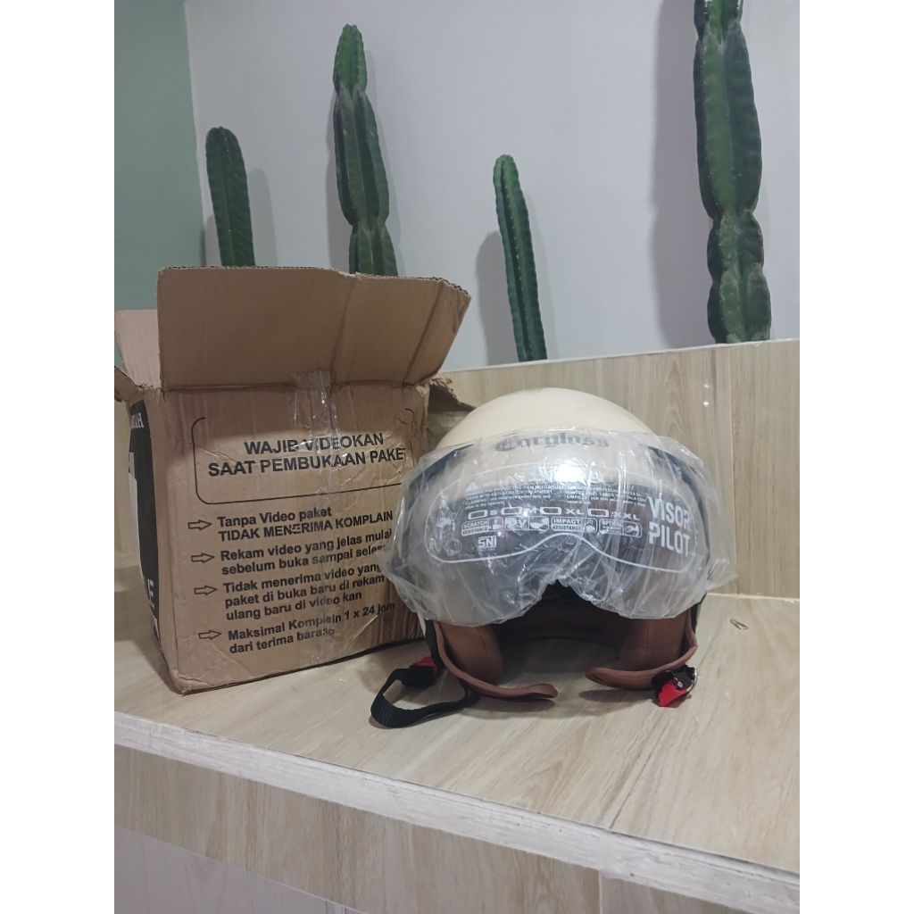 Helm Cargloss Replika