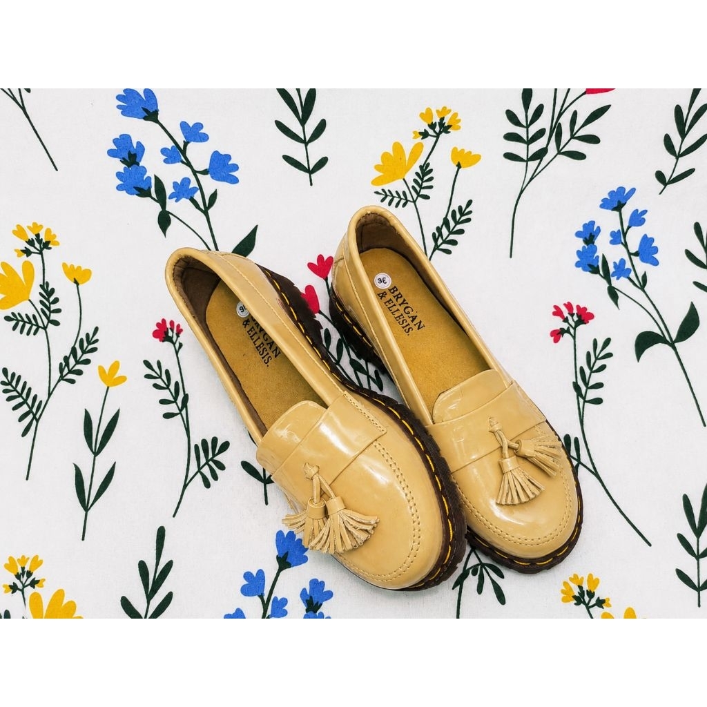 sepatu wedges Ellesis