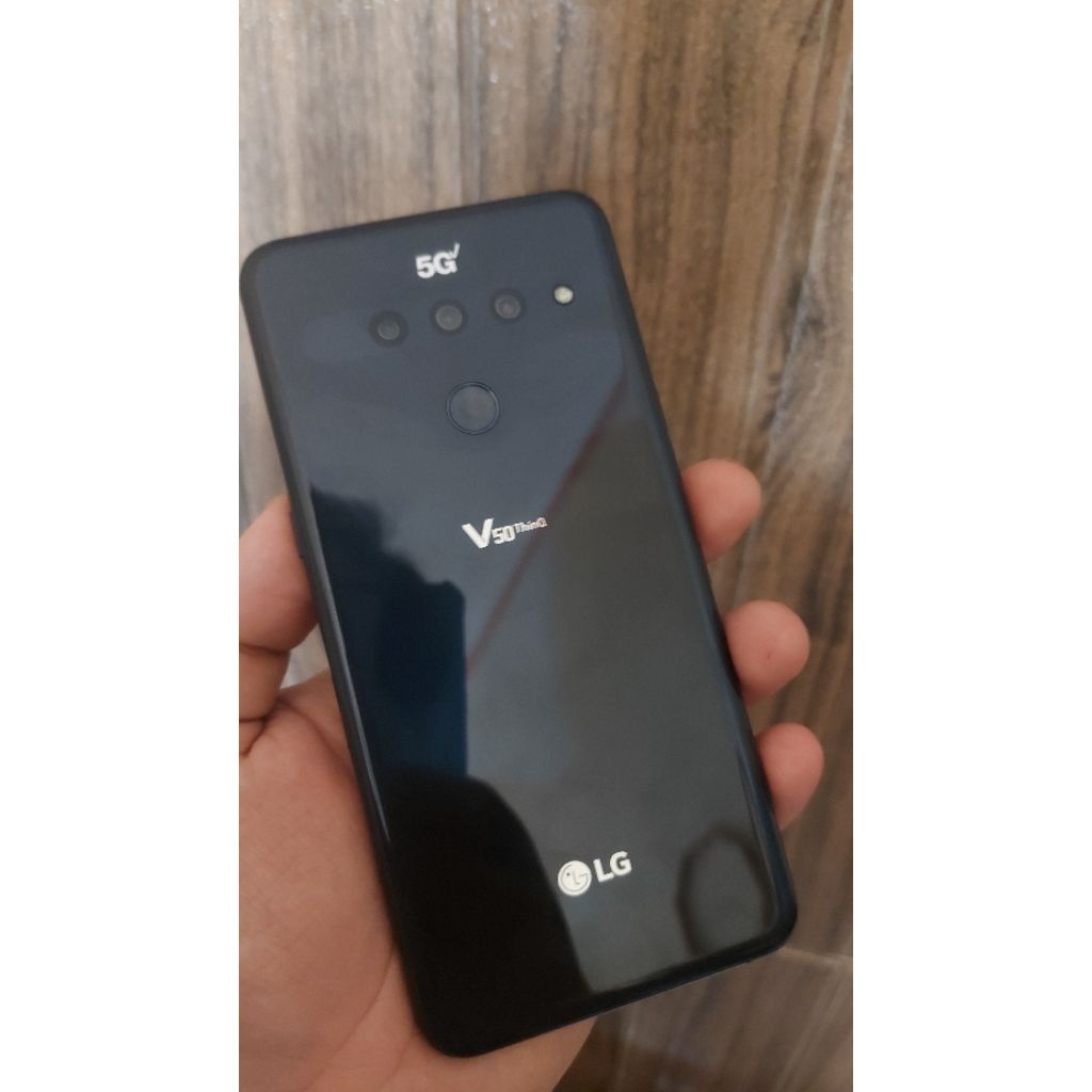 LG V50 ThinQ (Minus Layar Garis)