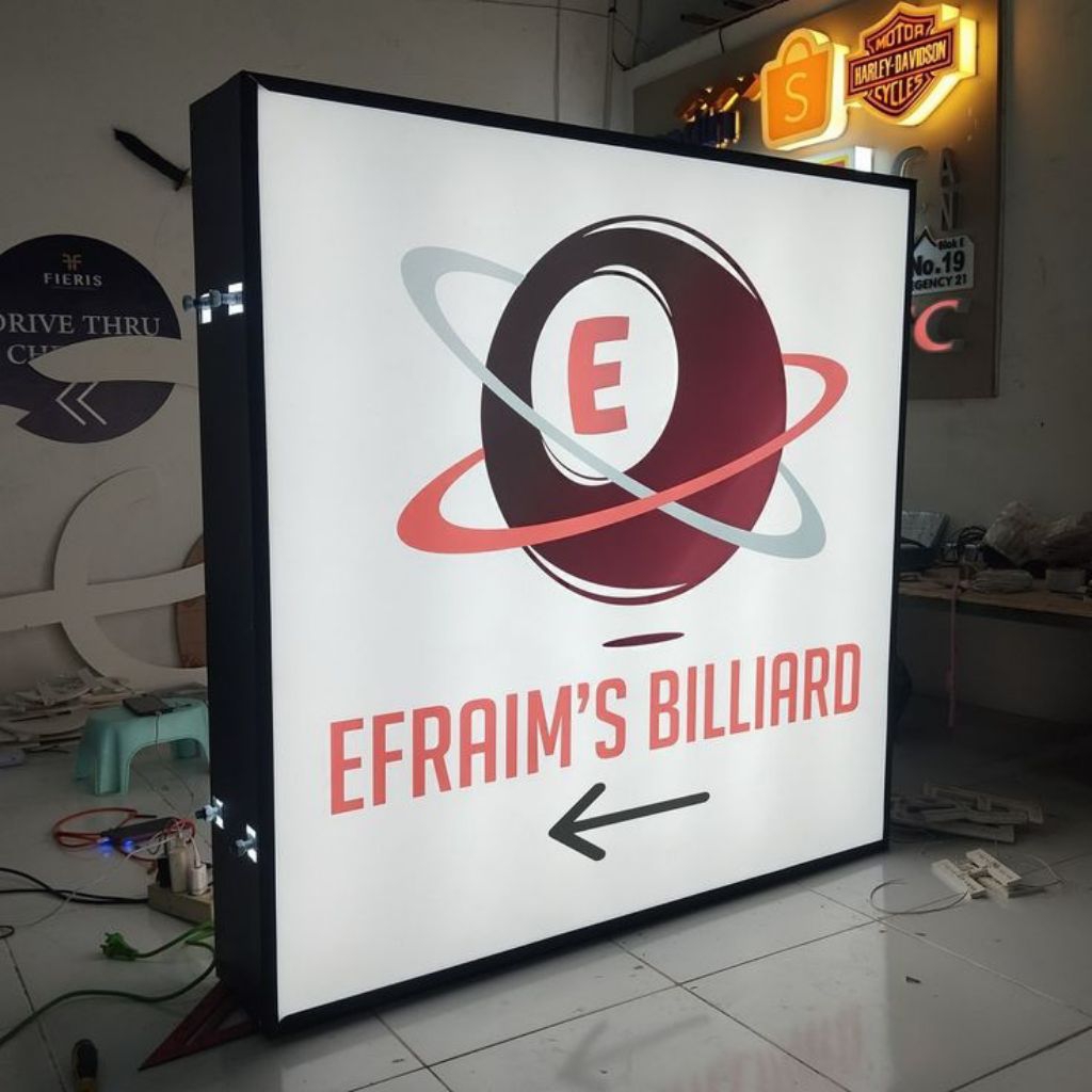 Akrilik Neon Box Custom Persegi Bebas Desain