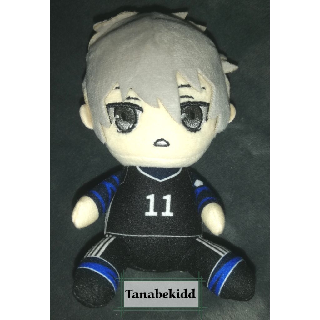 OFFICIAL NAGI SEISHIRO SITTING PLUSH