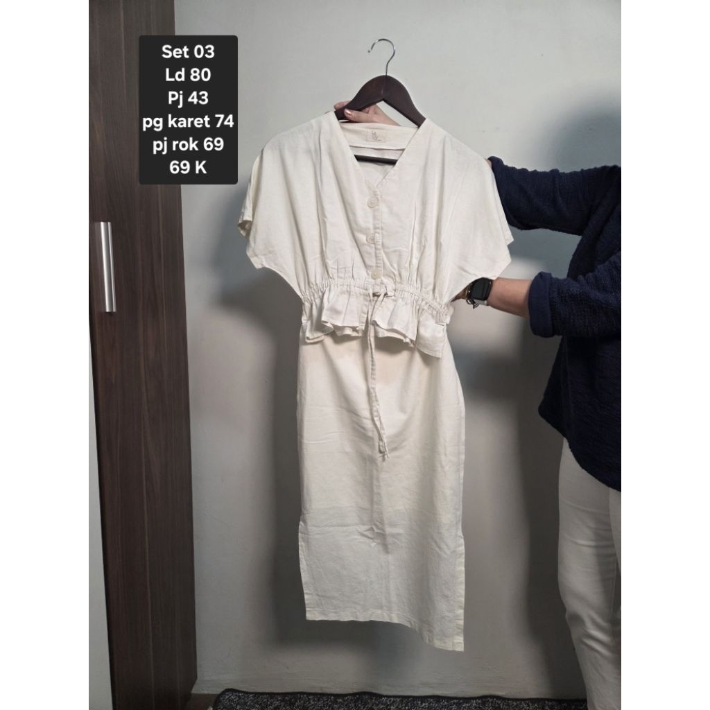 Dress Putih Sifon