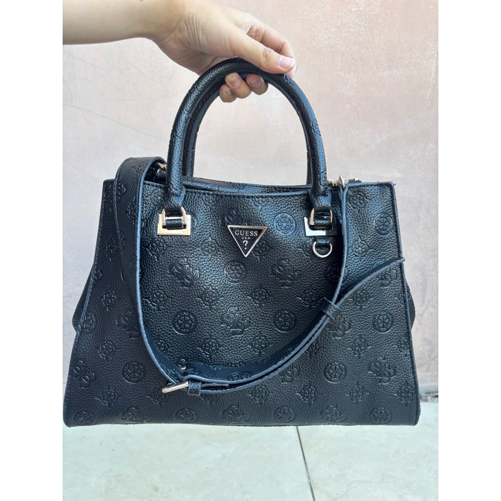 Preloved Tas Guess Cresidia II Society Satchel