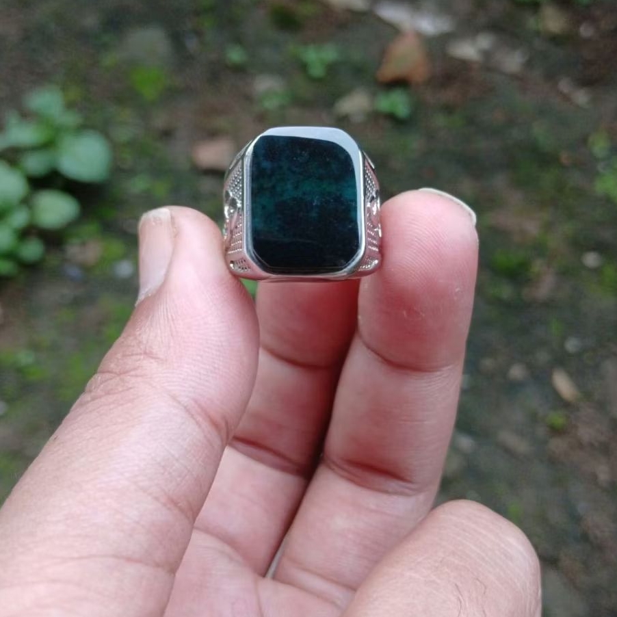 cincin bacan doko kotak natural