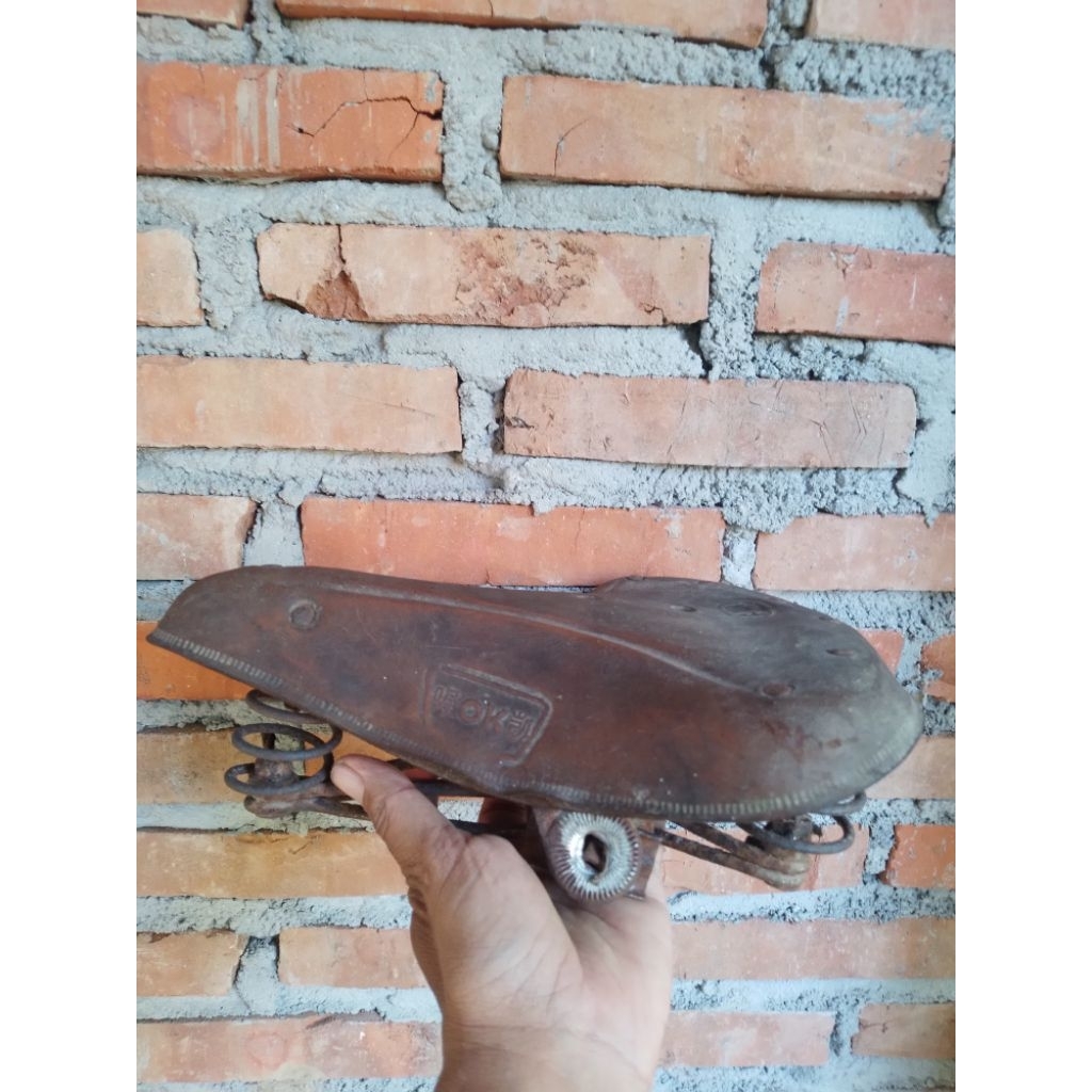 Sadel Dames sepeda onthel