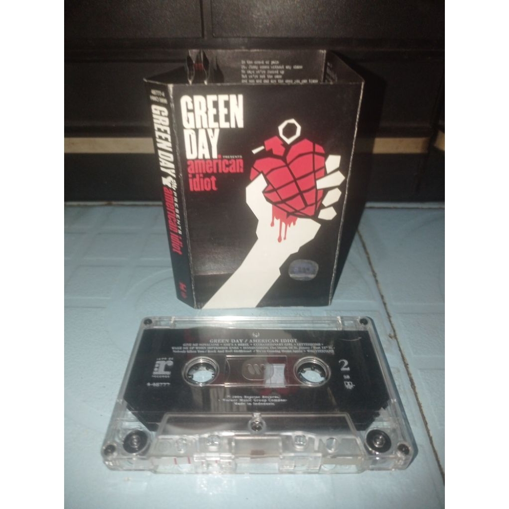 Kaset Pita Green Day - American Idiot