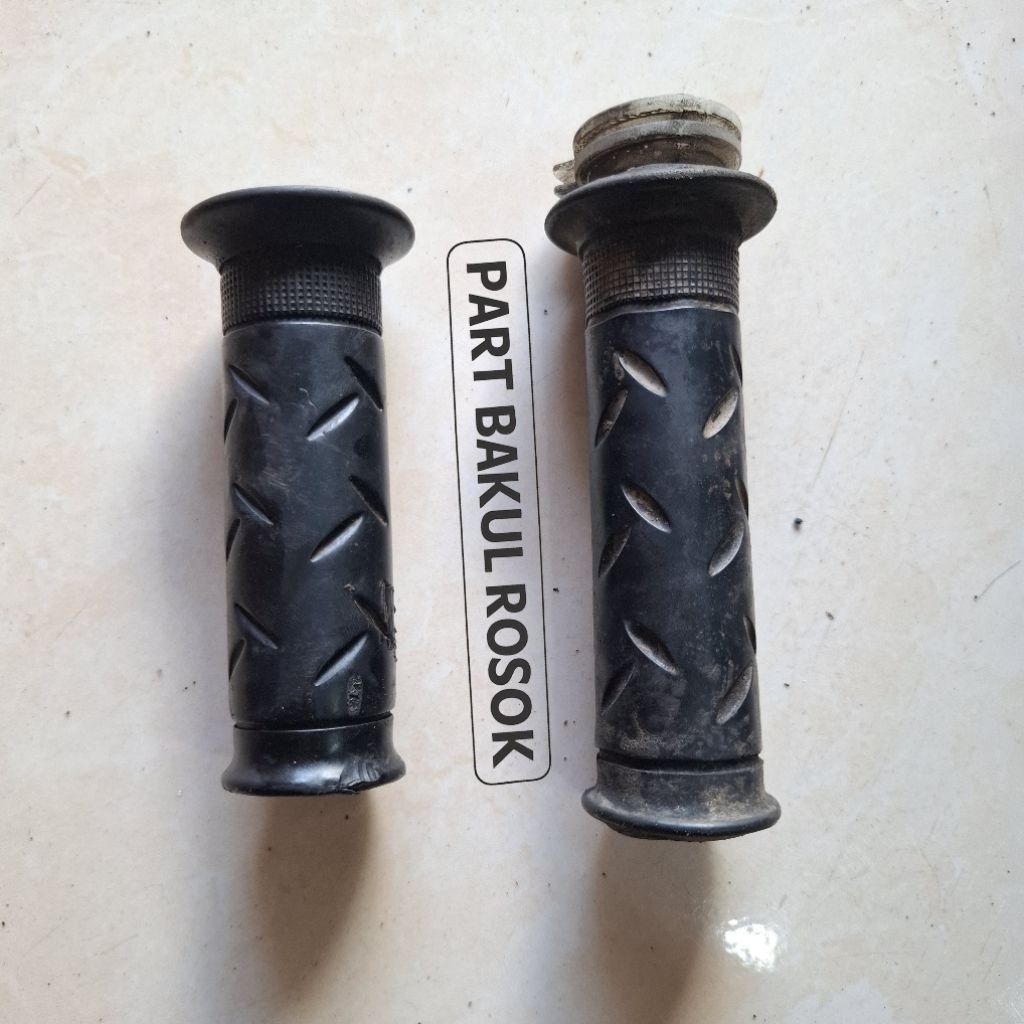 Handgrip Handfat Grip Karet Stang Setir Supra X 125 KPH Betmen Batman Karisma Kirana Supra 125 Old L
