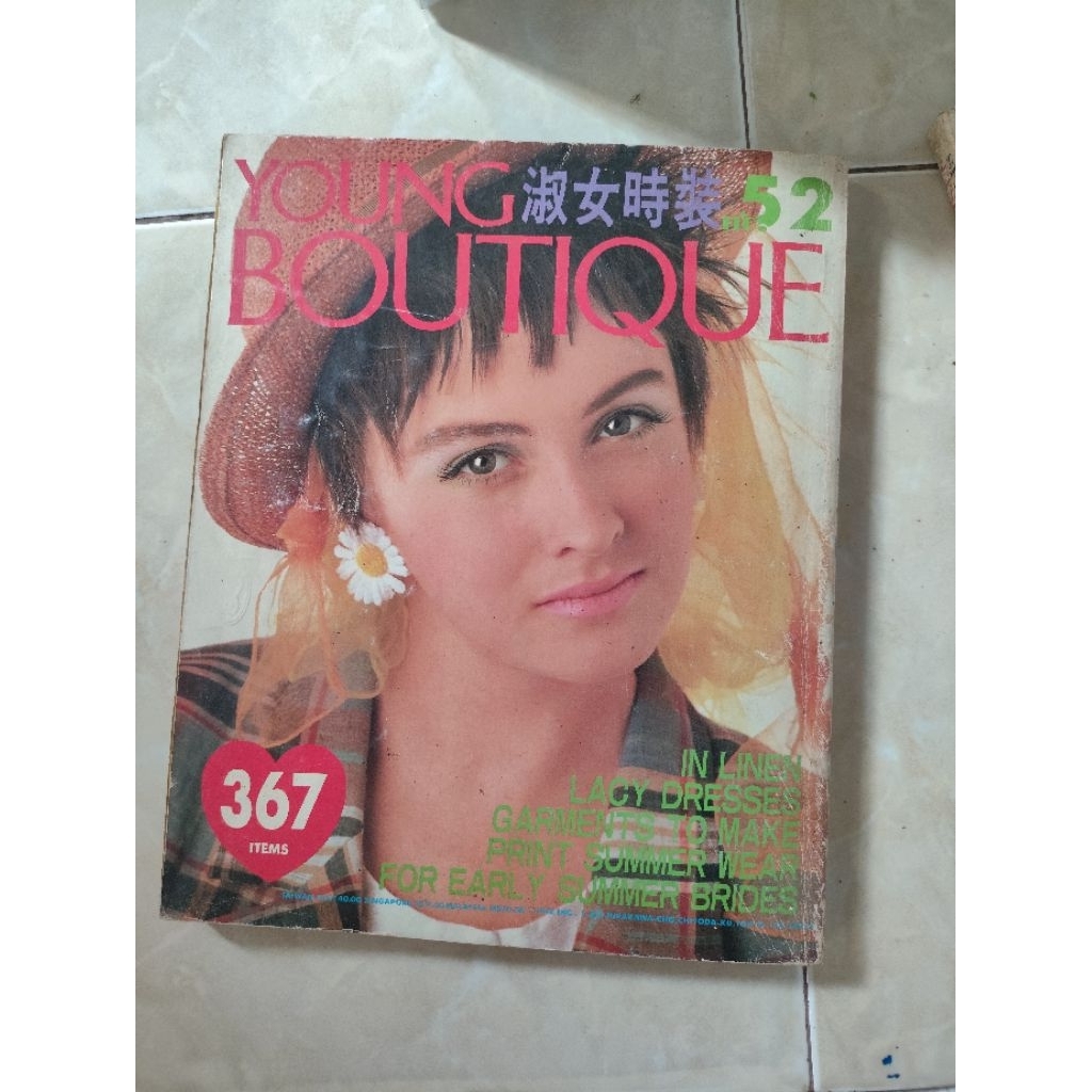 Majalah Fashion Impor Jepang Young Boutique Pola Menjahit Busana wanita